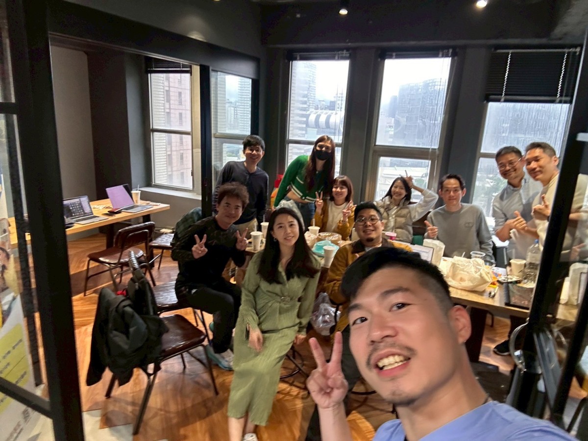 與地方團體合作簽約儀式